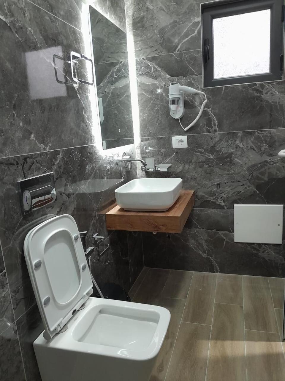 Vila Lida Sarandë Exterior foto